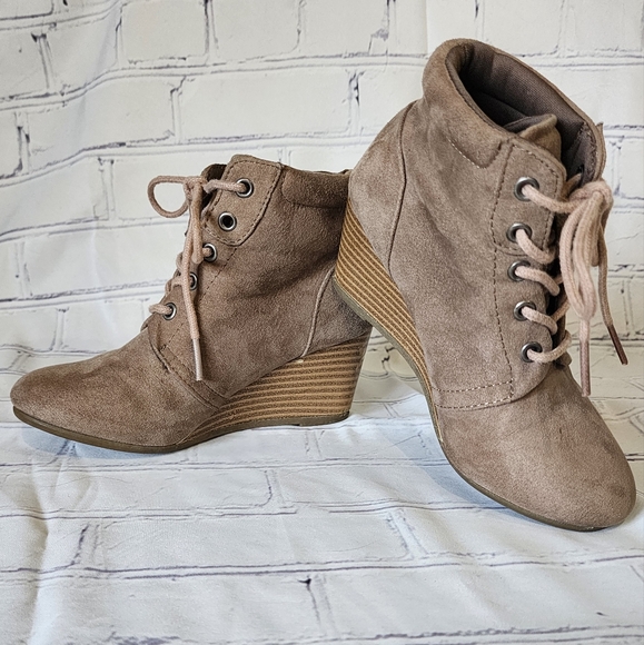 Brown Suede Wedge Boots - Picture 8 of 8